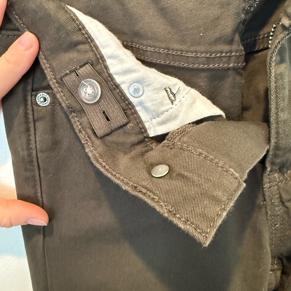 NWOT Boys Size 10 Old Navy Slim 360 Stretch Olive Pants with adjustable waist - Picture 6 of 7